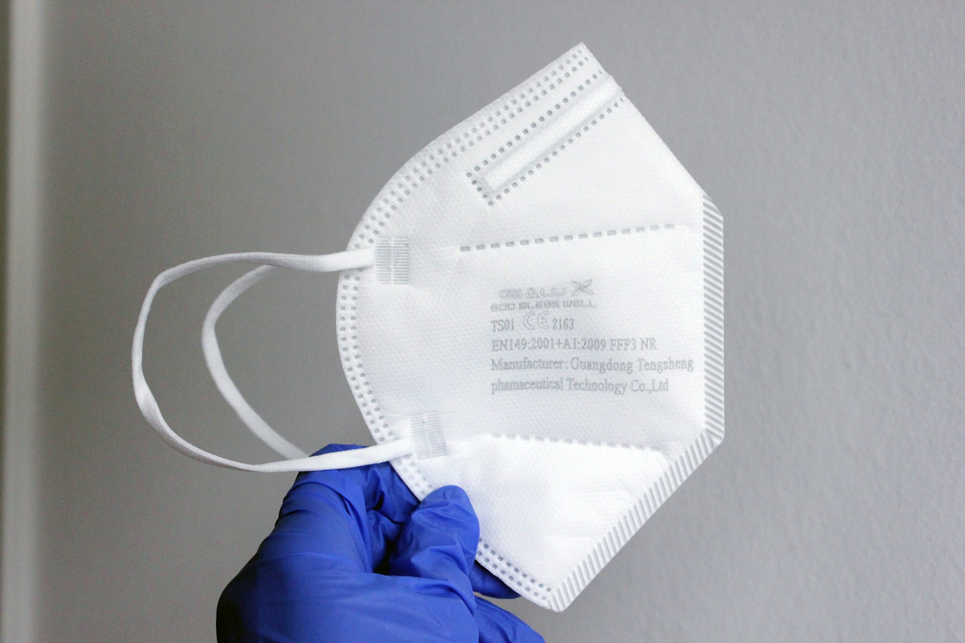 Maskenbenutzung hilft gegen Erkältungen und Krankheiten